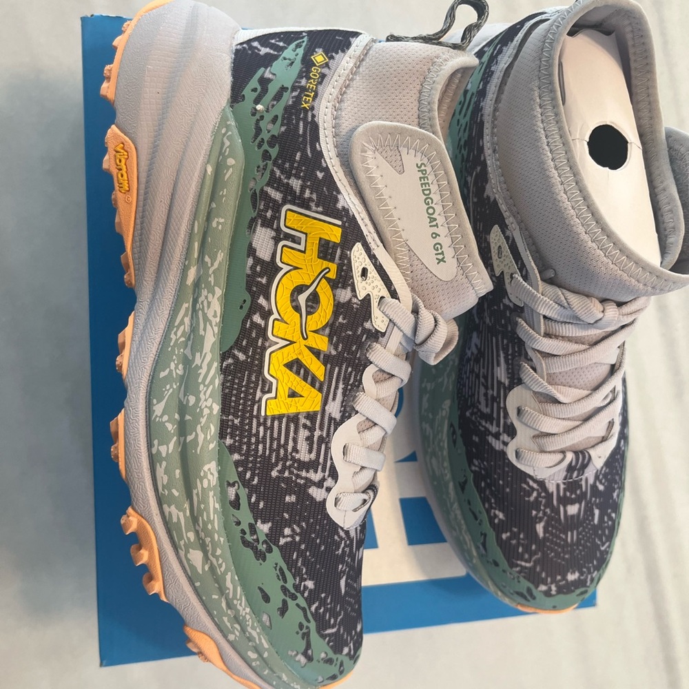 Hoka Speedgoat 6 GTX Sneakers in Black, Green & Yellow - Picture 8 of 10